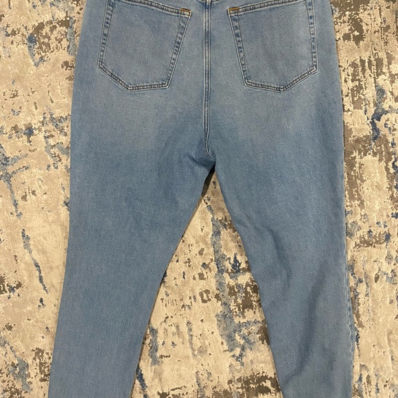 Abercrombie & Fitch Curve Love The 90s Straight Ultra High Rise Jeans 34/18R - Picture 4 of 6